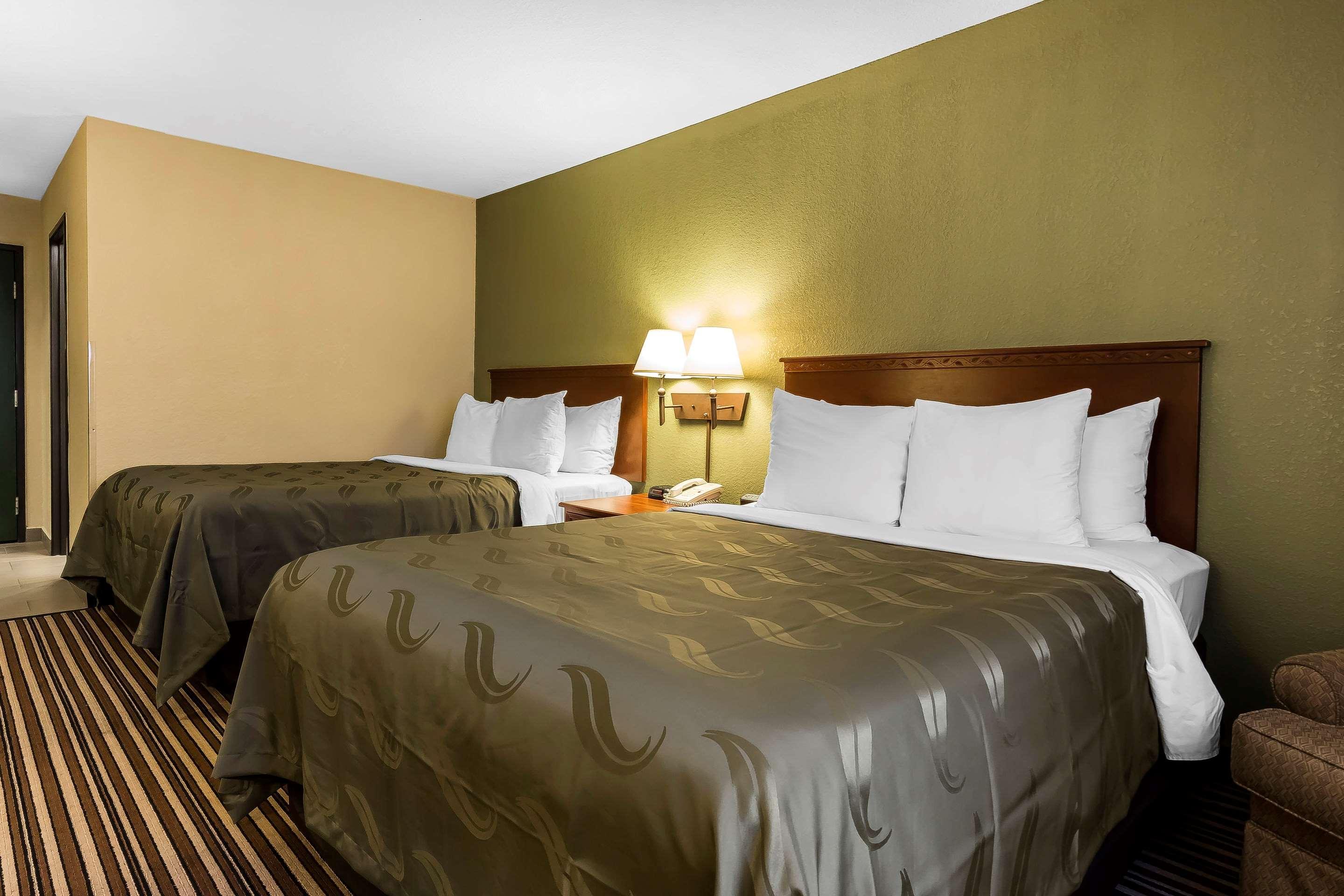 Quality Inn & Suites Columbia I-70 Exterior foto