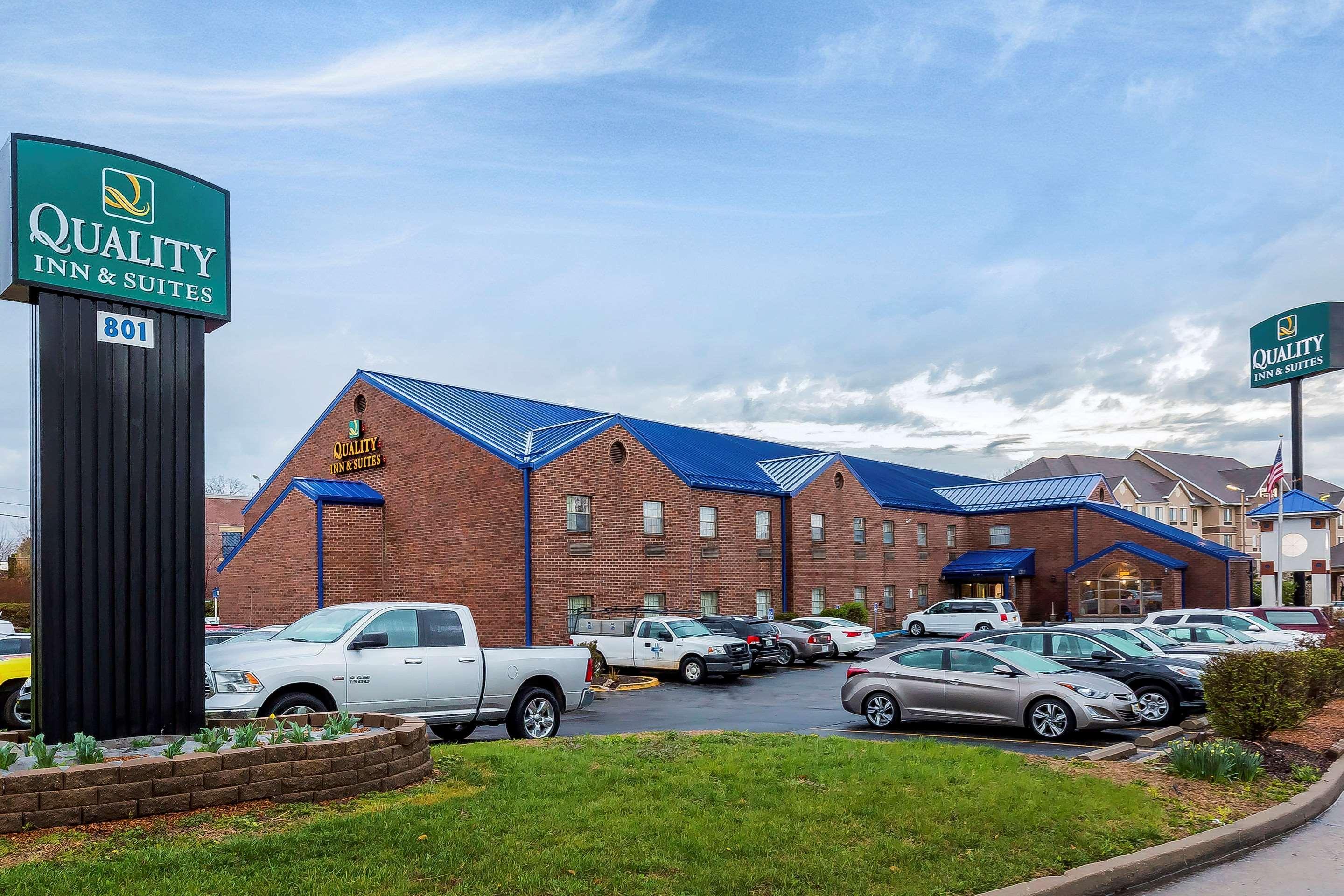 Quality Inn & Suites Columbia I-70 Exterior foto