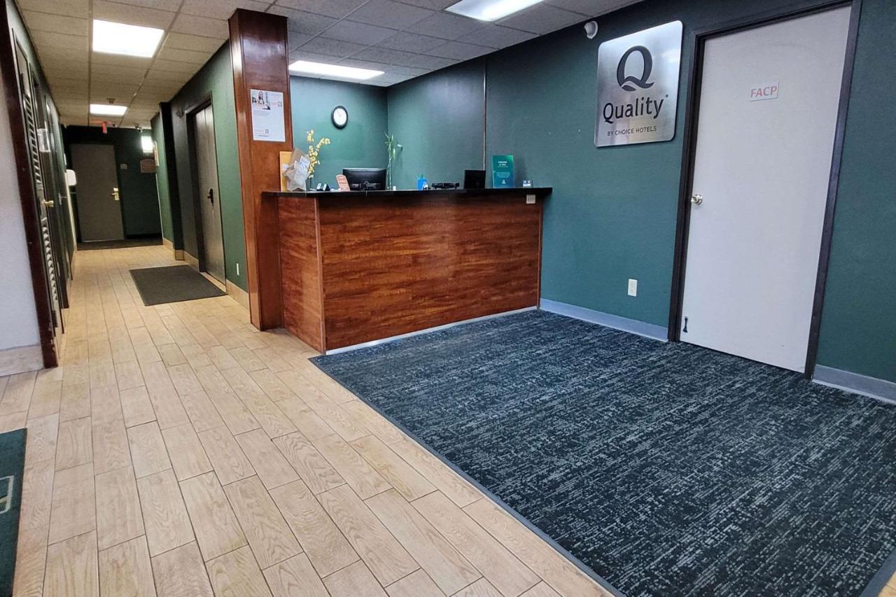 Quality Inn & Suites Columbia I-70 Exterior foto