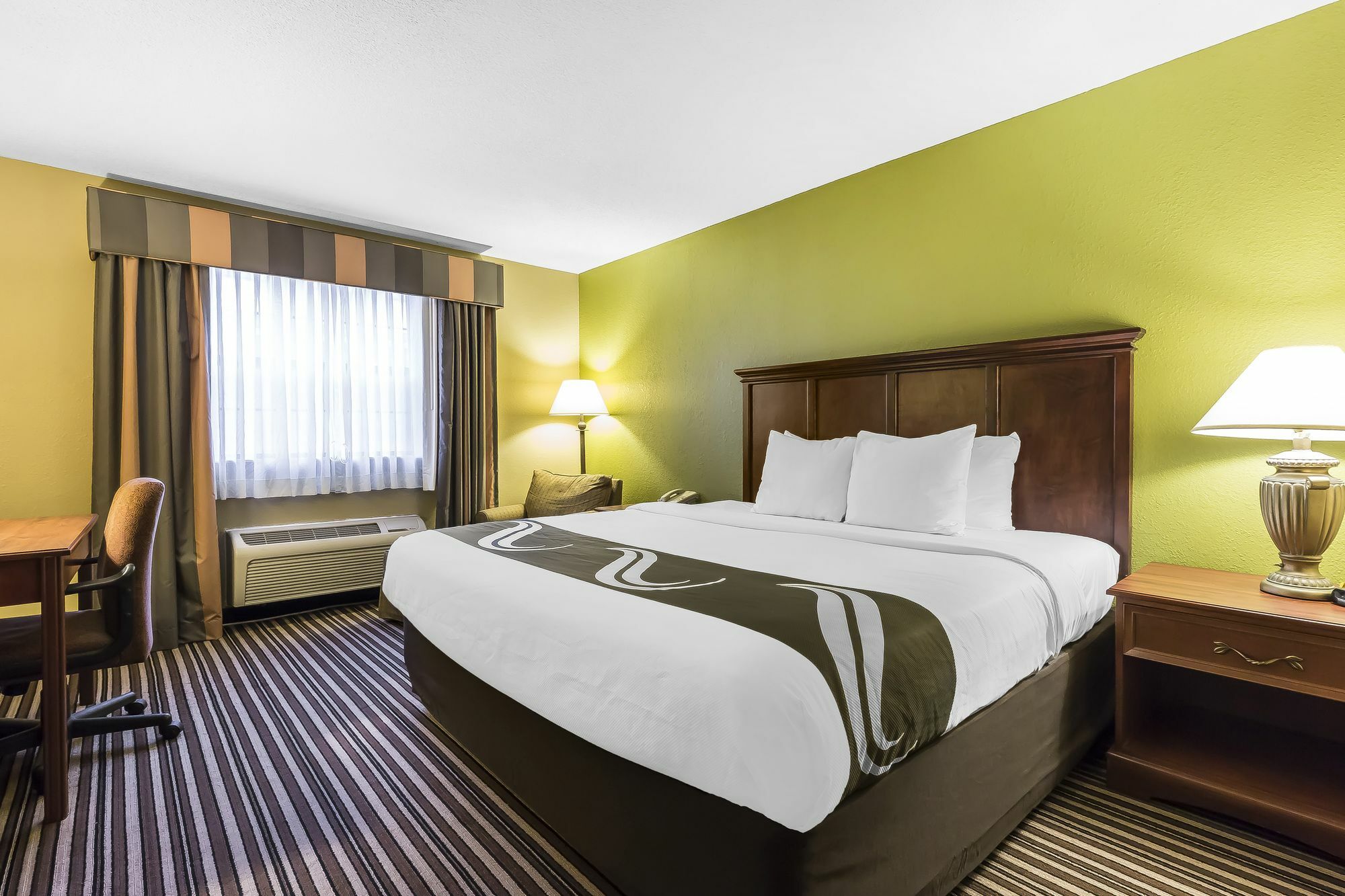Quality Inn & Suites Columbia I-70 Exterior foto